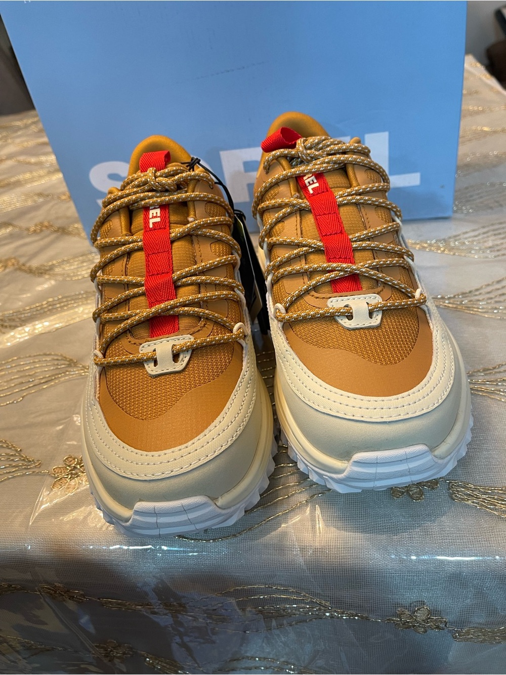 NWB Sorel women’s callsign low GTX canyon gold honey sneakers size 10 limited - Picture 10 of 16